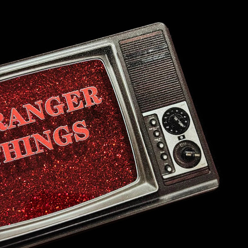 Retro TV Sand Magnet – Strange Signal
